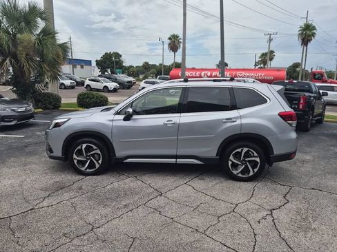 Used 2022 Subaru Forester Touring AWD/4WD image 8