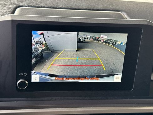 Certified 2025 Toyota Tacoma SR5 image 15