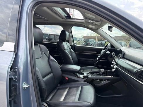 Used 2025 Kia Telluride S FWD image 39