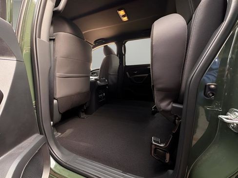 Used 2024 Nissan Titan SV w/ SV Bronze Edition Package image 24