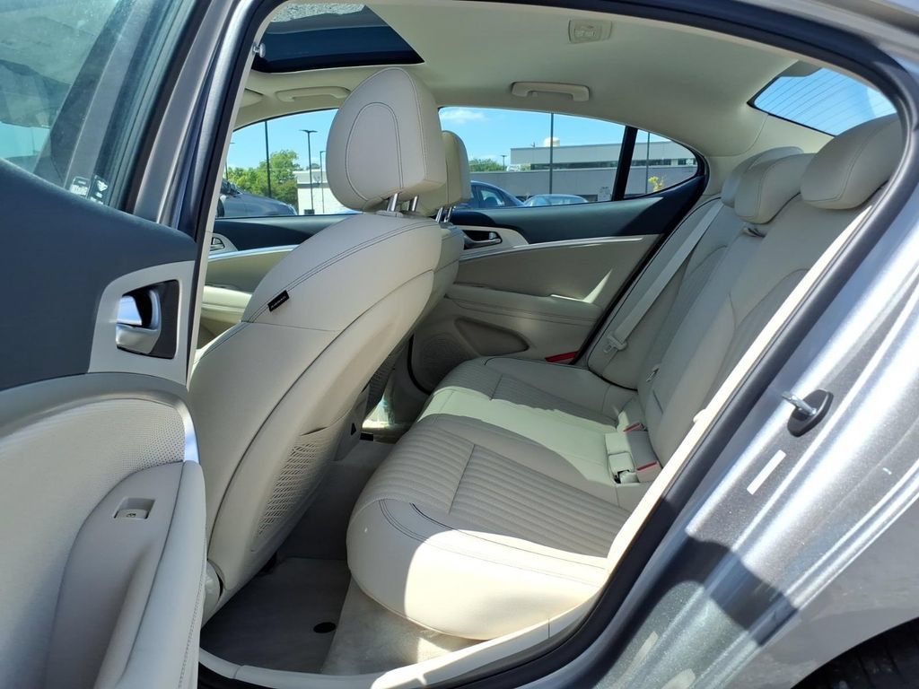 Used 2026 Genesis G70 2.5T Prestige RWD image 11