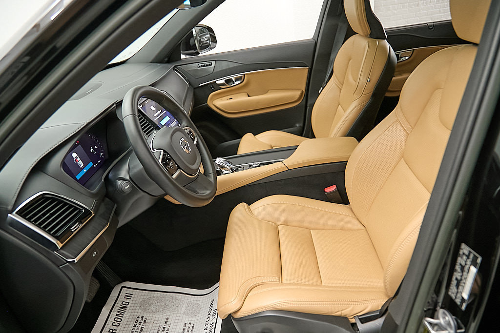 Certified 2023 Volvo XC90 B6 Ultimate w/ Protection Package Premier AWD/4WD image 14
