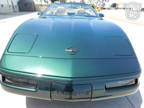 Used 1994 Chevrolet Corvette Convertible image 40