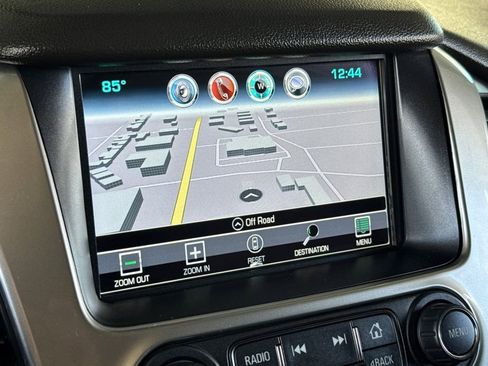 Used 2019 Chevrolet Suburban LT image 17