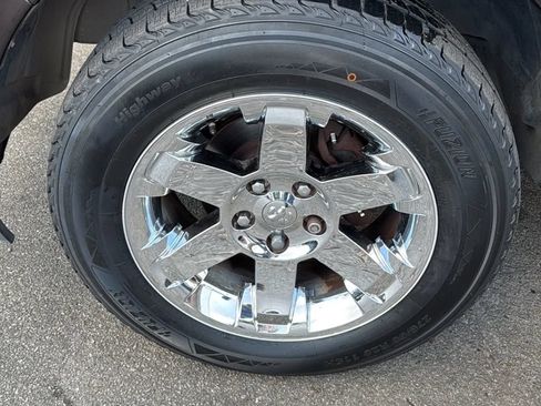 Used 2011 RAM 1500 Laramie AWD/4WD image 35