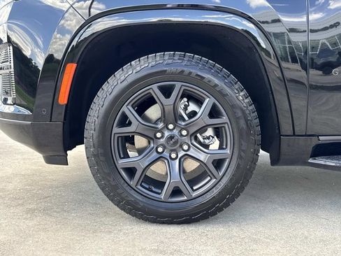 New 2026 Jeep Grand Wagoneer 4WD image 5