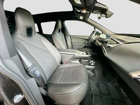 Certified 2024 BMW iX xDrive50 w/ Premium Package AWD/4WD image 30