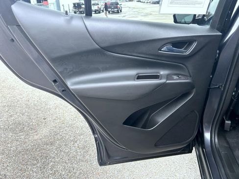 Used 2022 Chevrolet Equinox LT image 17