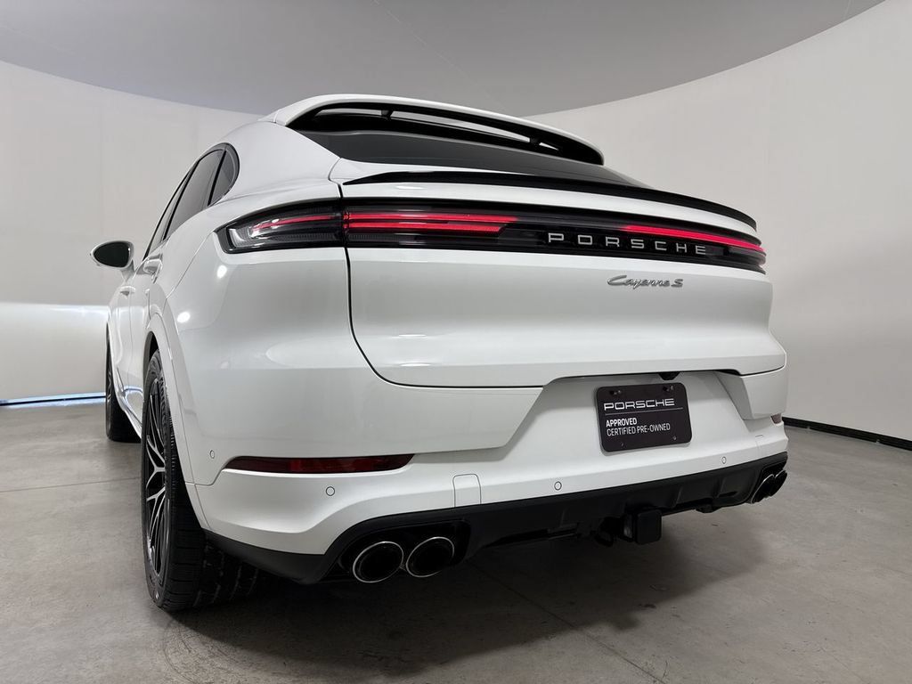 Used 2025 Porsche Cayenne S AWD/4WD image 20