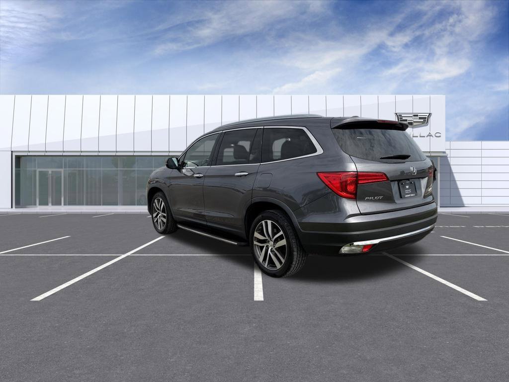 Used 2017 Honda Pilot Touring image 4