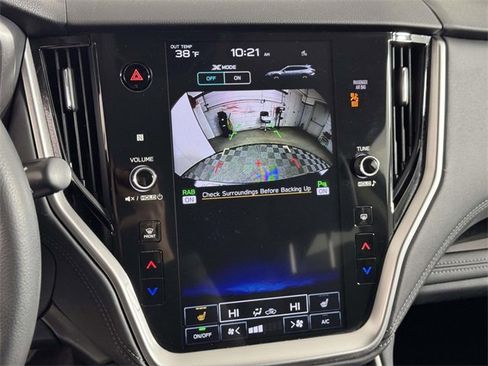 Used 2023 Subaru Outback Limited image 26