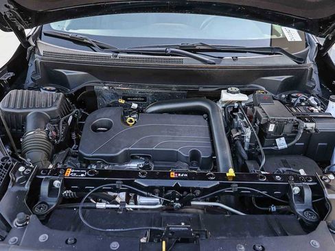 Used 2024 GMC Terrain SLE image 28