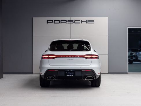 Used 2026 Porsche Macan AWD/4WD image 6