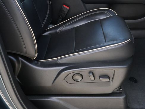 Used 2021 Chevrolet Tahoe Premier image 19