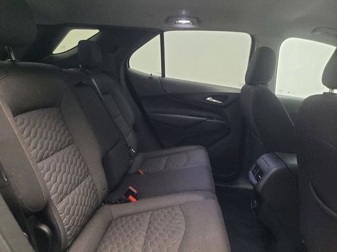 Used 2018 Chevrolet Equinox LT image 19