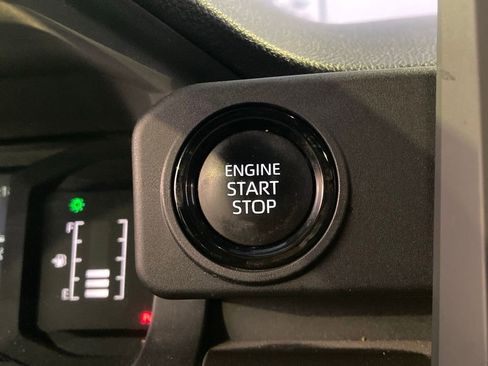 Used 2024 Toyota Tacoma SR5 image 15