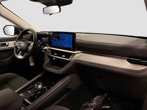 New 2026 Ford Explorer Active AWD/4WD image 28