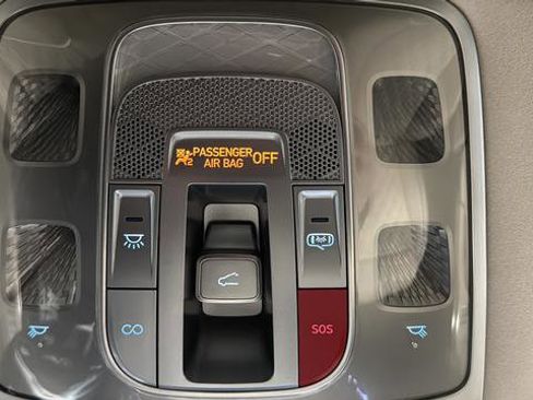 Used 2025 Genesis GV70 3.5T Sport w/ Sport Prestige Package image 38