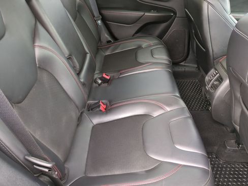 Used 2020 Jeep Cherokee Trailhawk w/ Cold Weather Group image 25