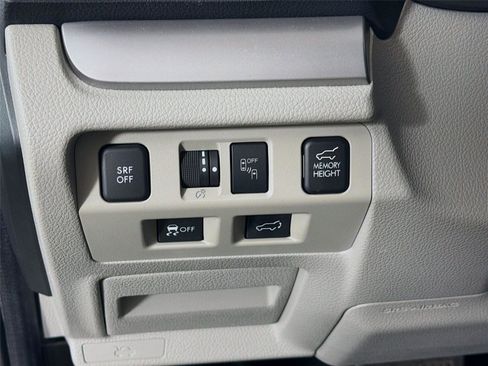 Used 2018 Subaru Forester 2.5i Premium AWD/4WD image 10