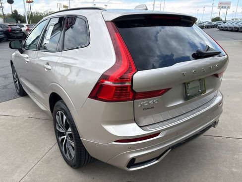 Certified 2023 Volvo XC60 B5 Plus w/ Climate Package AWD/4WD image 8