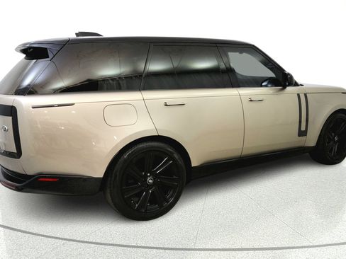 Used 2023 Land Rover Range Rover Autobiography AWD/4WD image 7