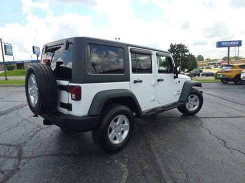 Used 2013 Jeep Wrangler Unlimited Sport AWD/4WD image 7