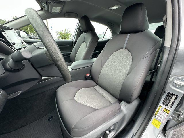 Used 2022 Toyota Camry LE w/ Convenience Package FWD image 18