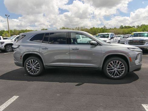 New 2026 Buick Enclave Avenir w/ Super Cruise Package FWD image 11