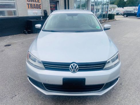 Used 2014 Volkswagen Jetta SE image 3