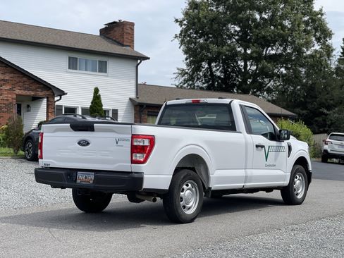 Used 2022 Ford F150 XL RWD image 3
