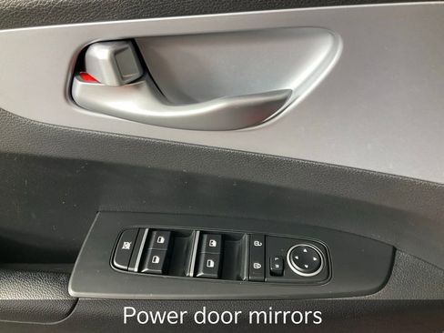 Certified 2023 Kia Forte LXS image 18