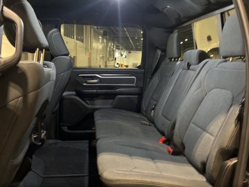 Used 2020 RAM 1500 Big Horn AWD/4WD image 11