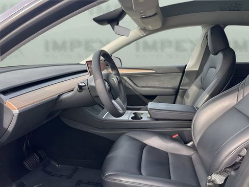 Used 2023 Tesla Model Y Long Range image 9