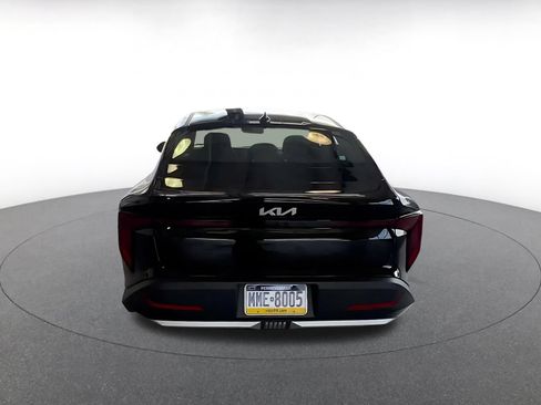 Used 2025 Kia K4 FWD image 12
