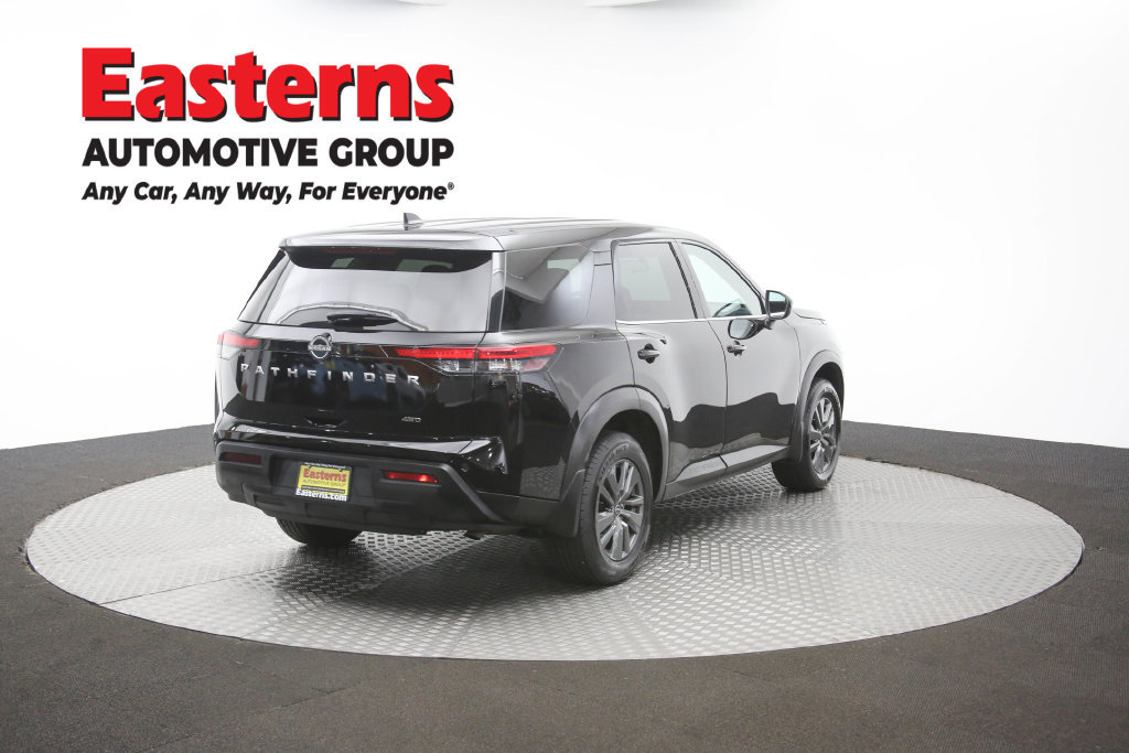 Used 2024 Nissan Pathfinder S AWD/4WD image 38