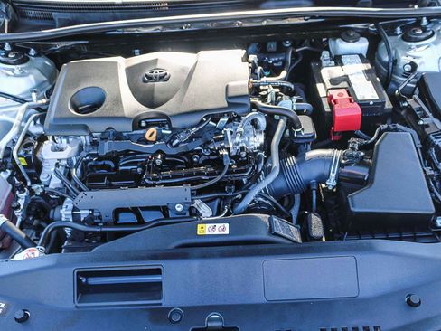 Used 2023 Toyota Camry SE image 27