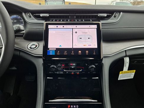 New 2025 Jeep Grand Cherokee Limited image 20