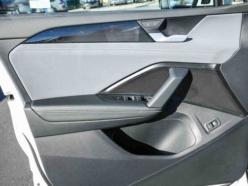 New 2026 Volkswagen Tiguan SE image 31