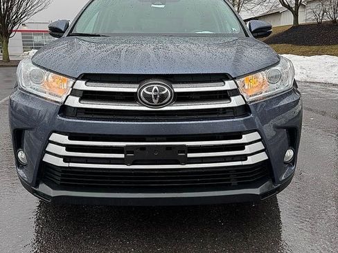 Used 2018 Toyota Highlander XLE image 1