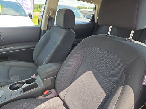 Used 2013 Nissan Rogue S FWD image 8
