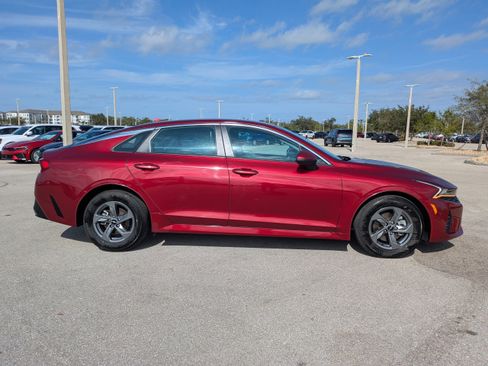 Used 2022 Kia K5 LXS image 4