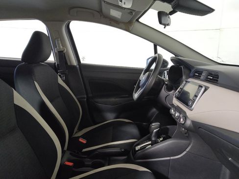 Used 2021 Nissan Versa SV FWD image 21