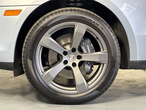 Certified 2026 Porsche Macan AWD/4WD image 32