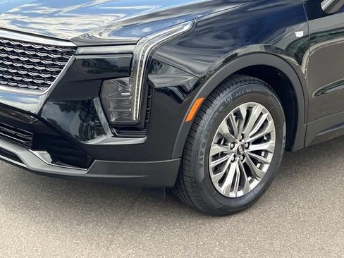 Certified 2025 Cadillac XT4 Premium Luxury AWD/4WD image 7