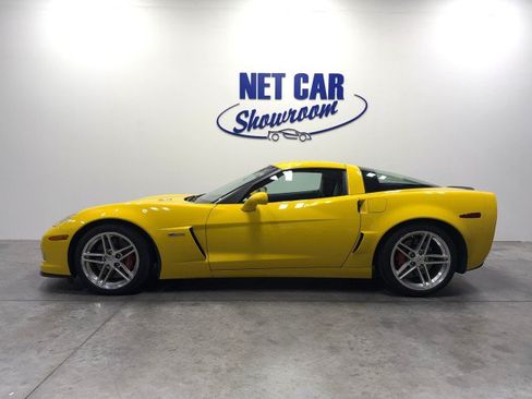 Used 2007 Chevrolet Corvette Z06 w/ Preferred Equipment Group RWD image 4