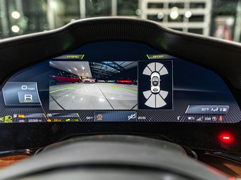 Used 2021 Ferrari SF90 Stradale image 16