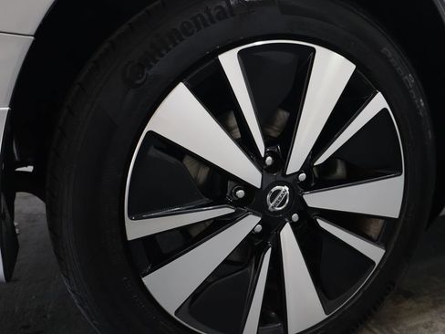 Used 2021 Nissan Altima 2.5 SV AWD/4WD image 32