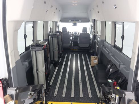 Used 2019 Ford Transit 350 XL image 16