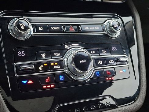 Certified 2020 Lincoln Corsair Reserve w/ Equipment Group 202A image 16